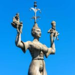 Konstanz: 2-hour Best Intro Walking Tour with a Local - Exploring Iconic Landmarks: Konstanz Hafen and Niederburg