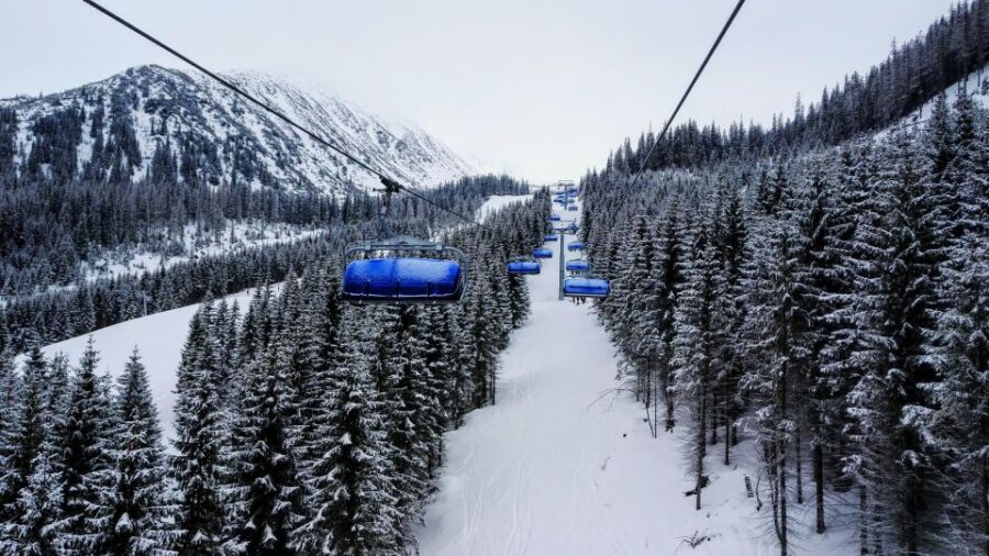 Krakow: 3-Hour Advanced Skiing and Snowbarding Experience - Departing from Krakow for the Slopes in Kasina Wielka