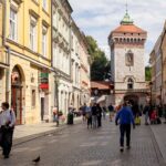 Kraków 3 Hours Private Tour in the Old Town and Wawel Hill - Starting Point at the Medieval Barbican