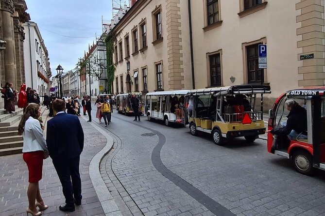 Krakow: City Sightseeing Tour Eco Electric Buggy Golf Cart - Notable Churches and Religious Sites