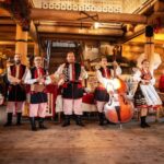 Krakow: Full Traditional Polish Dinner & Folk Show - Transportation and Meeting Points in Krakow