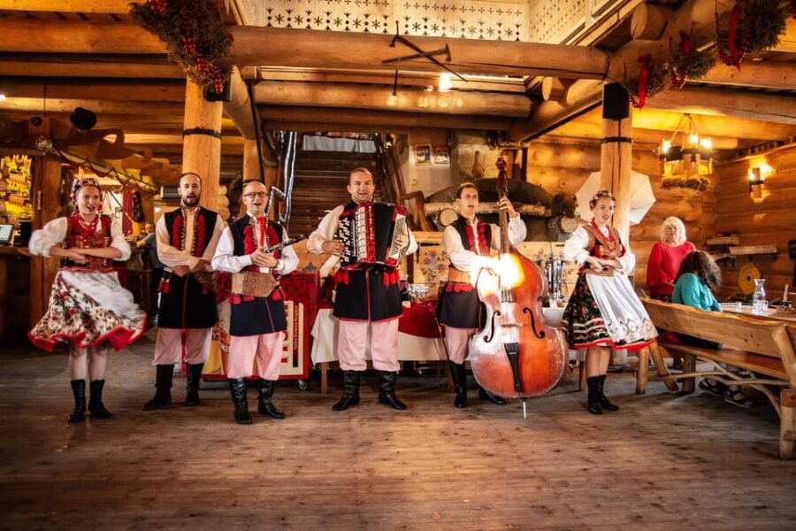 Krakow: Full Traditional Polish Dinner & Folk Show - Transportation and Meeting Points in Krakow