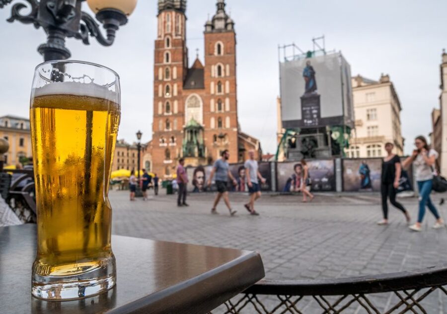 Krakow: Guided Craft Beer Tour - Visiting Krakow’s Historic Old Synagogue