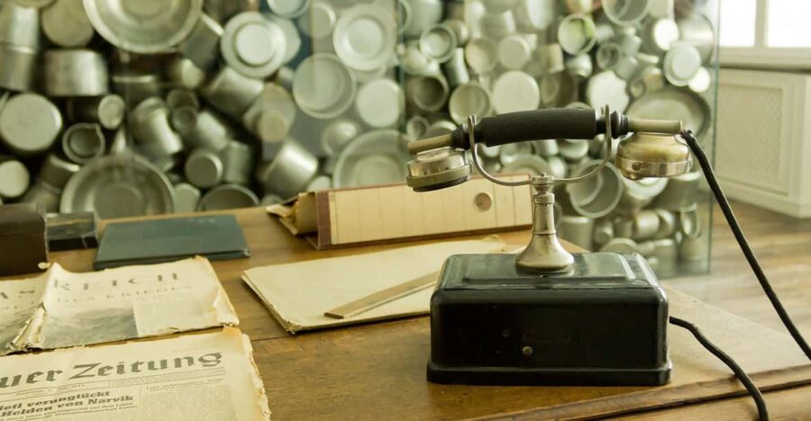 Krakow: Guided Tour of Schindler's Factory & Jewish Ghetto - Exploring Oskar Schindlers Factory in Depth