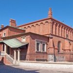 Krakow: Jewish Quarter Kazimierz Guided Tour - Visiting Szeroka Street: The Heart of Jewish Culture