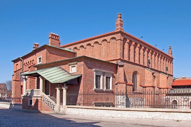 Krakow: Jewish Quarter Kazimierz Guided Tour - Visiting Szeroka Street: The Heart of Jewish Culture