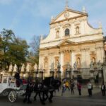 Krakow Old Town and Jewish Quarter in one guided walk - Discovering the University Quarter and Wawel Hill