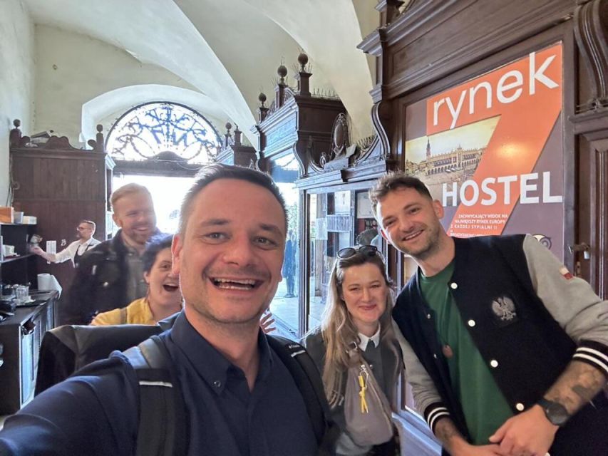 Krakow Old Town & Jewish Quarter: Private Walking Tour - The Meeting Point and Tour Duration