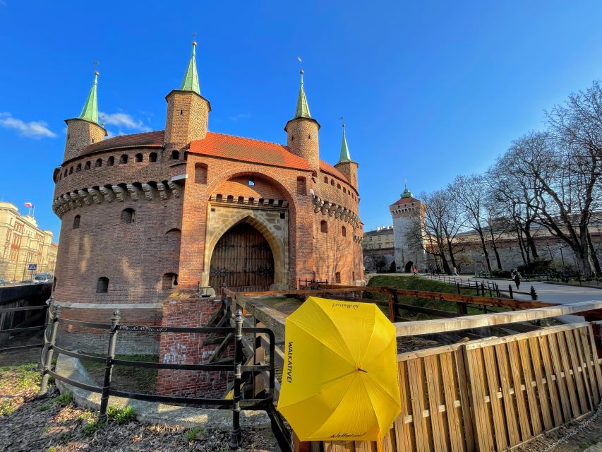 Kraków: Old Town & Wawel Castle Walking Tour - From the Old Town to the Castle District
