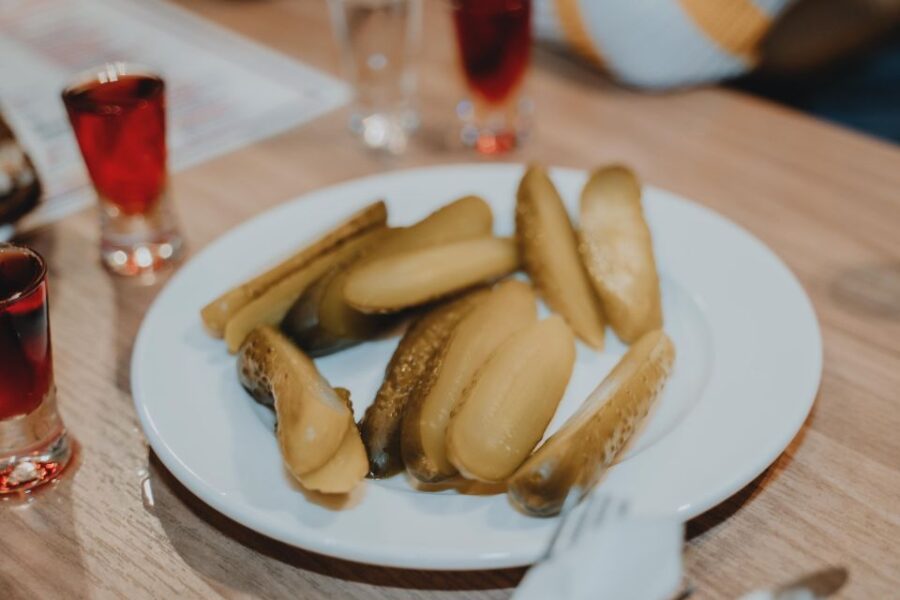 Krakow: Polish Liquor Tasting Guided Tour with Tapas - The Tour Starts at the High Synagogue in Kazimierz