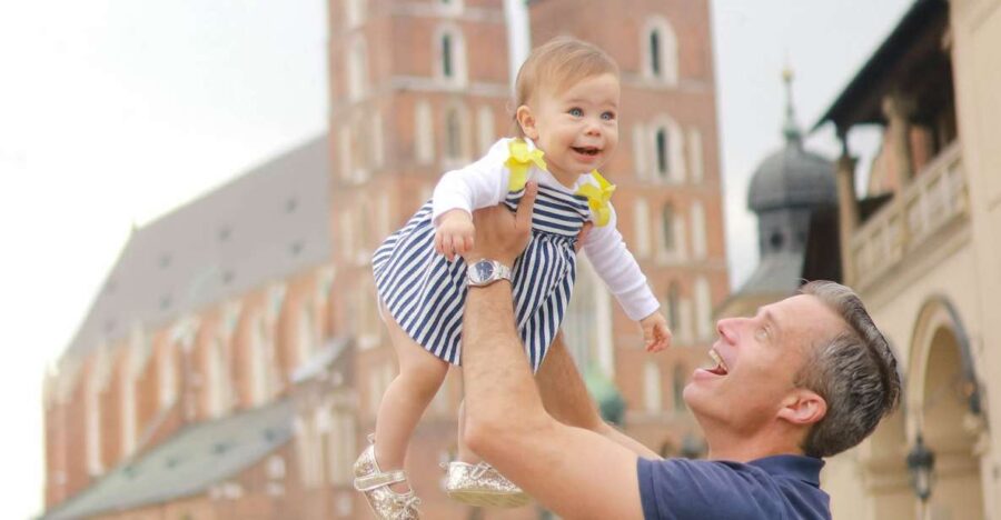 Krakow: Professional Photoshoot in the City Center - The Guide: Friendly Professionals with Local Knowledge