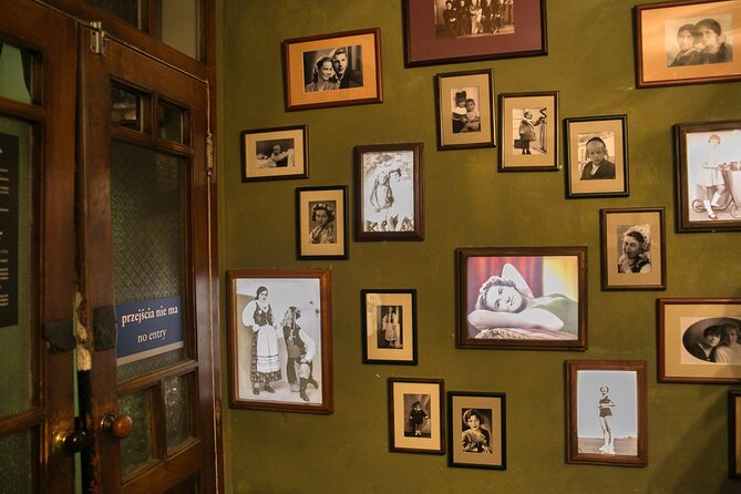 Krakow Schindler's Factory & Ghetto & Plaszow Camp Guided Tour - The Significance of Krakows Ghetto Wall Fragment