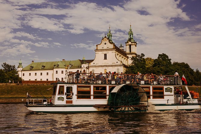 Krakow Vistula River 1 Hour Sightseeing Cruise - What Locations and Sights Are Covered During the Cruise
