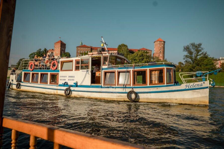 Krakow: Vistula River Sightseeing Cruise - Starting Point at Wawel Castle Promises Scenic Beginnings
