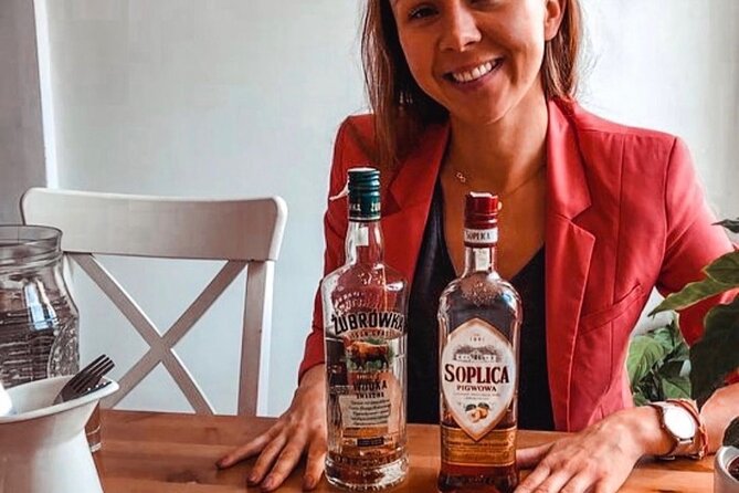 Krakow Vodka and Culture Tour - Visiting Kazimierz: Krakow’s Cultural Hub