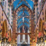 Krakow's Old Town Quick Review & St. Mary's Basilica Visit - Visiting St. Marys Basilica and Its Medieval Masterpiece