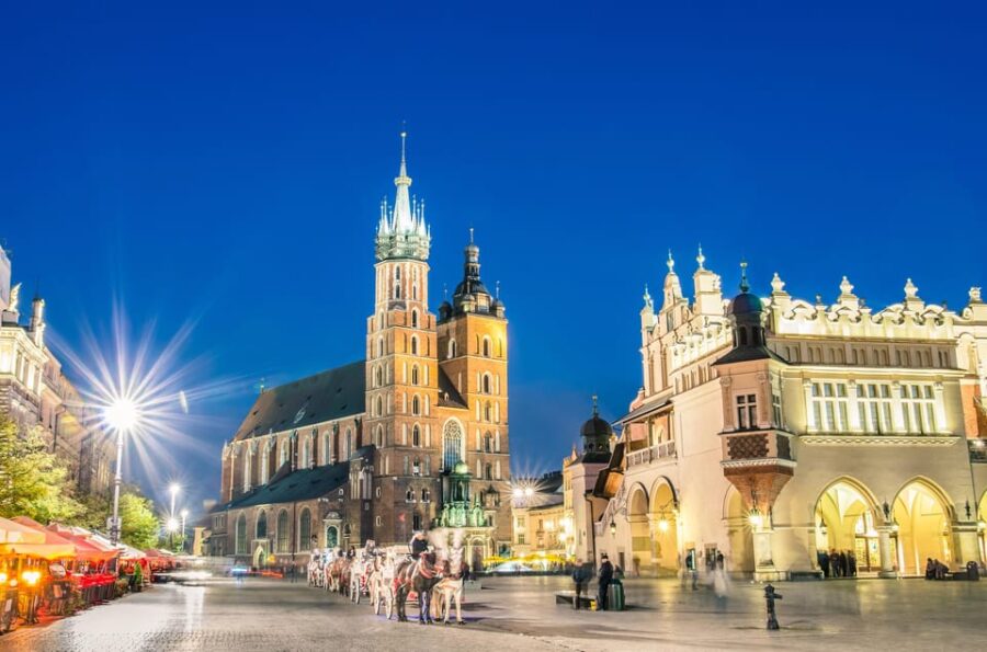 Krakow's Old Town: Uncover Hidden Gems with a Local - Discover Krakow’s Medieval Origins and Legendary Landmarks