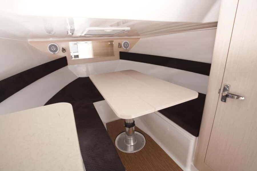 Krk: Rent a Boat Atlantic 730 408kk - Meet the Atlantic 730 Speedboat in Zagreb County, Croatia