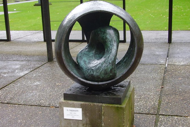 Kröller-Müller Museum and National Park Private Day Tour from Amsterdam - Visiting the Kröller-Müller Museum in the National Park