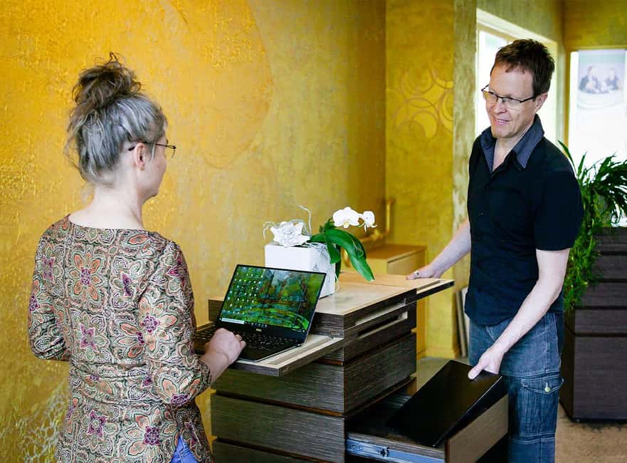 Kuopio: Vegetarian Lunch with Local Power Couple - Meeting at Palad® and Getting Started