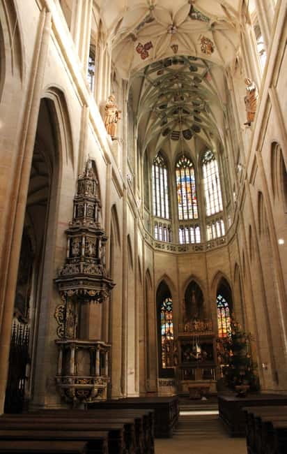 Kutna Hora: Historical Center and Sedlec Ossuary Tour - Visiting Sedlec Ossuary: The Bone Church