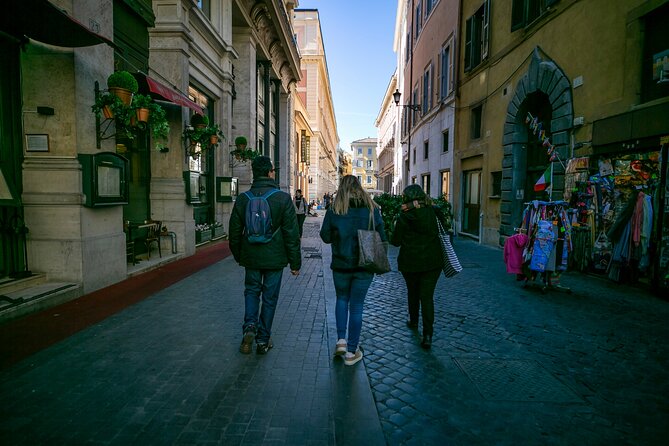 La Dolce Vita Movie Tour, Rome back to the 60's - Visiting the Pantheon: Rome’s Architectural Marvel
