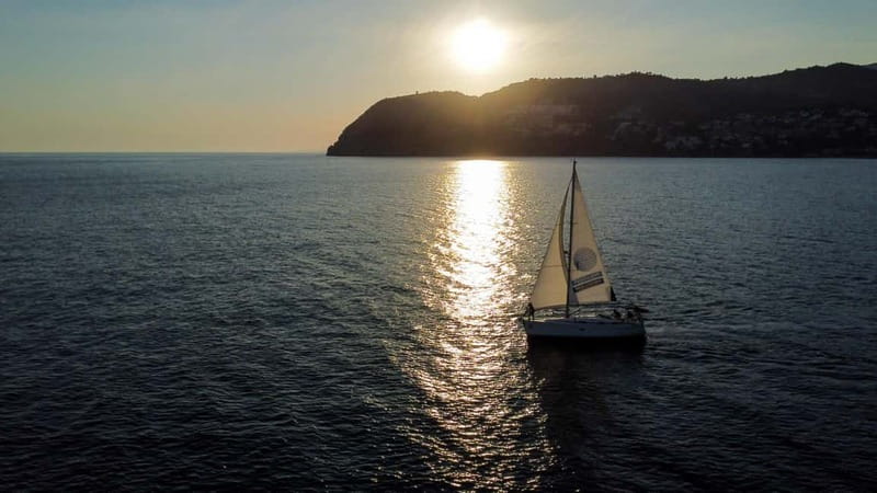 La Herradura-Maro-Nerja: Sailing at Sunset - Departure and Meeting Logistics at Marina del Este