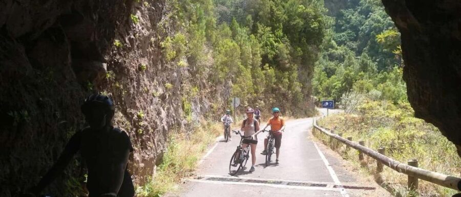 La Palma: e-bike tour with Komoot - Santa Cruz and Las Nieves: Exploring La Palma’s Historic Heart