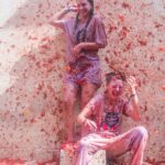 La Tomatina Day Trip from Barcelona - Attending La Tomatina: The World’s Largest Tomato Fight