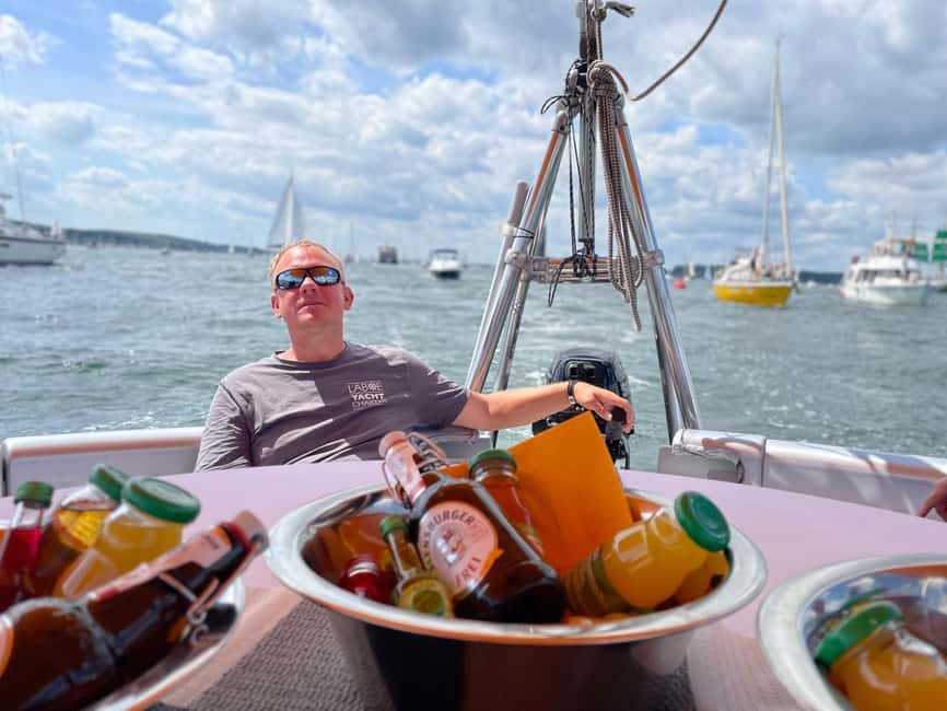 Laboe: Fish sandwich tour, fun for 1-9 people - Starting Point at Pier F in Baltic Bay Laboe