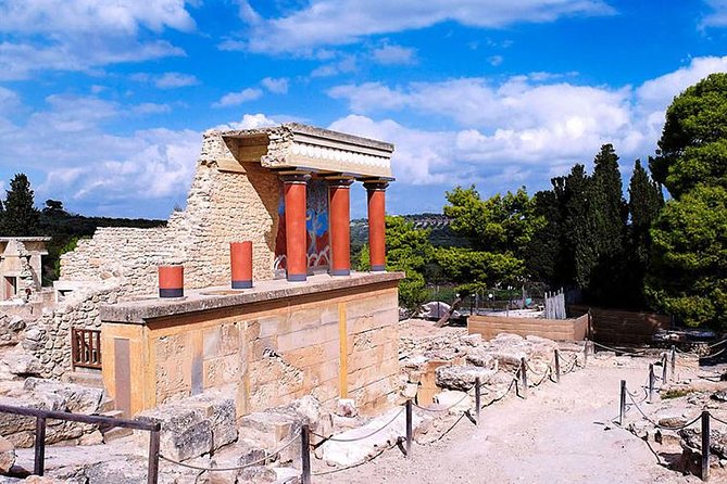 Labyrinth of Knossos (Shared Tour with Entry Tickets) - How the Tour Unfolds at the Palace of Knossos