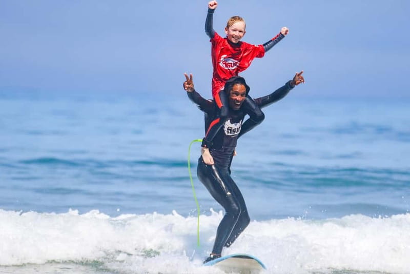Lagos: group surf lessons for all levels - The Expertise of Filsurf Surf School in Lagos