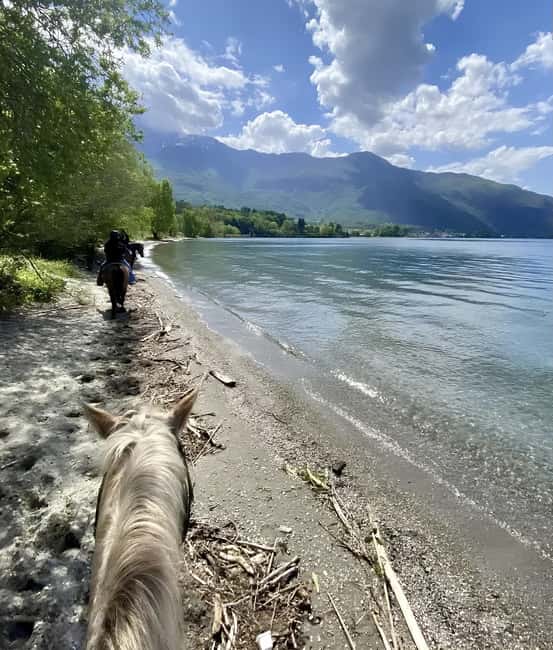 Lake Como: Horseback Riding Tour from Colico - Starting Point at Ranch La Quercia in Colico