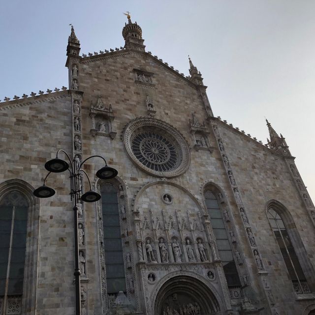 Lake Como: Self-Guided Walking Tour - Downtown Como - Navigating Como with the App in 19 Languages