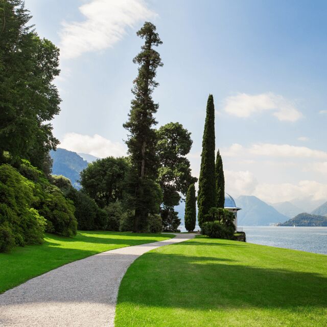 Lake Como: Villa Melzi Garden Entry Ticket with Ferries - Starting Points in Varenna and Tremezzo