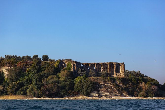 Lake Garda Mini Cruise: Sirmione Peninsula - Highlights of the Cruise: Villas, Ruins, and Beaches