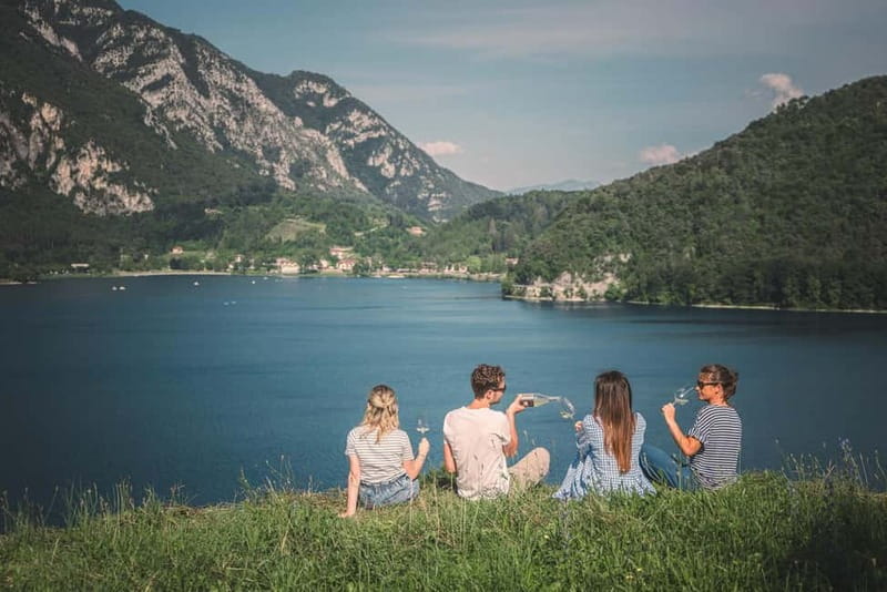 Lake Ledro: wine Pic Nic with stunning Lake View - Scenic Vineyard Walk to Lake Ledro’s Panoramic Viewpoint