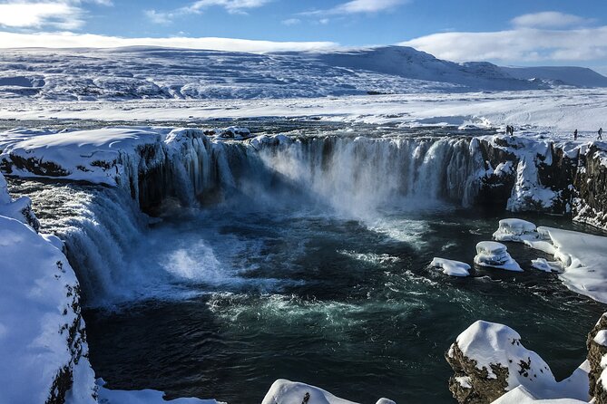 Lake Myvatn and Godafoss Waterfall for Cruise Ships from Husavik - Starting Point and Transport Logistics in Husavik