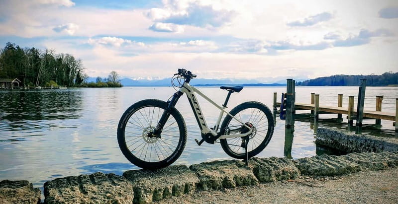 Lake Starnberg: Beautiful insider bike tour around Lake Starnberg! - Starting Point at Starnberg Train Station