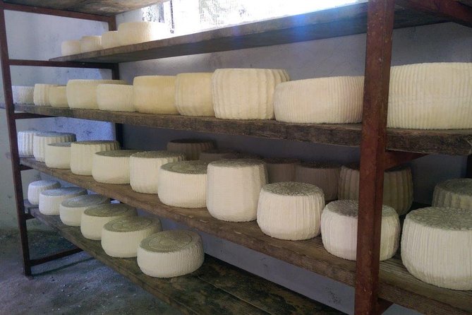 Land Rover Safari Minoan Route with driver and lunch - Discovering Kastamonitsa and Local Flavors