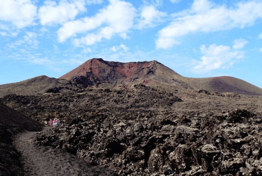 Lanzarote: Hike Across Timanfaya's Volcanic Landscapes - The Unique Terrain of Timanfaya Eruptions