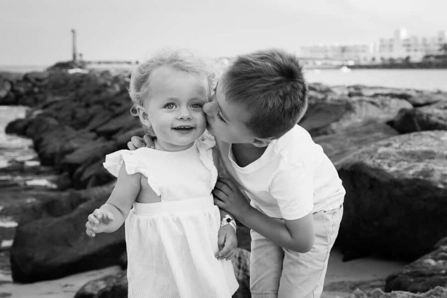 Lanzarote: Private Family & Couple Photo Shoot - An Intimate Photo Session at Lanzarote’s Sunset Beach