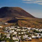 Lanzarote: Timanfaya and Cueva de los Verdes Day Trip - Scenic Vista Points: Mirador del Río and La Graciosa