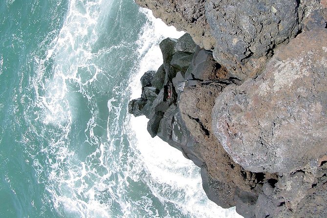 Lanzarote Volcano and Wine Region Tour from Fuerteventura - Aloe Vera Museum and the Green Lake: Nature and Local Products