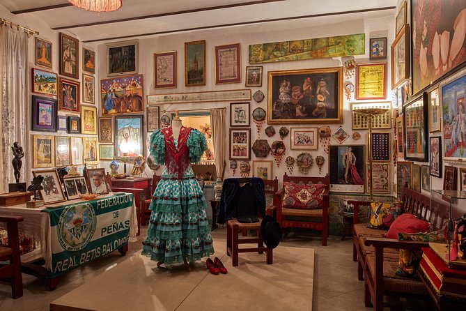 "Las Dueñas" Palace ticket + Audioguide - Highlights of the Art and Furniture Collection