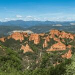 Las Médulas: Guided Walking Tour - From the Town to the Ancient Mine Galleries