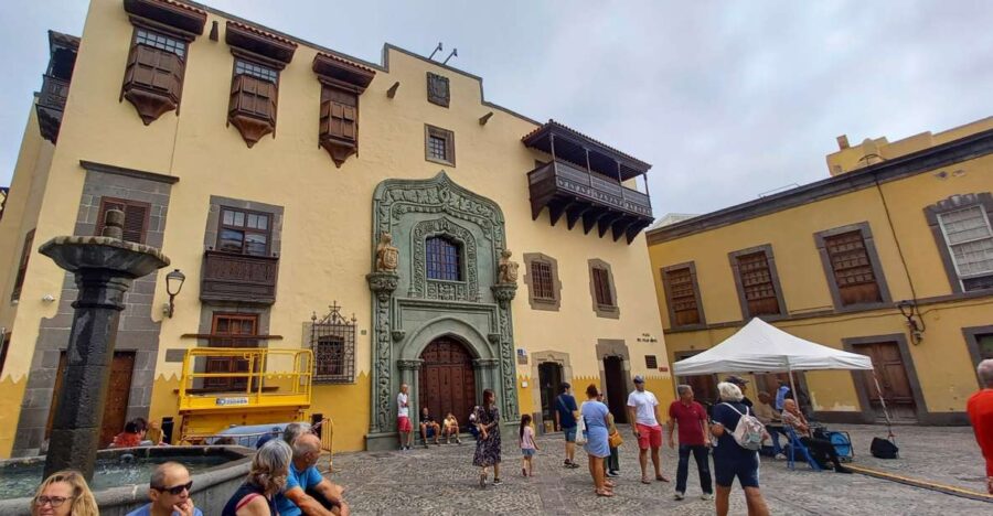 Las Palmas: Private City Highlights & Northern Villages Tour - Exploring the Old City of Las Palmas