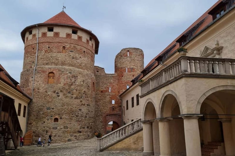 Latvian Palace and Medieval Castle Private Trip - Discovering Bauska Castle’s Medieval Charm
