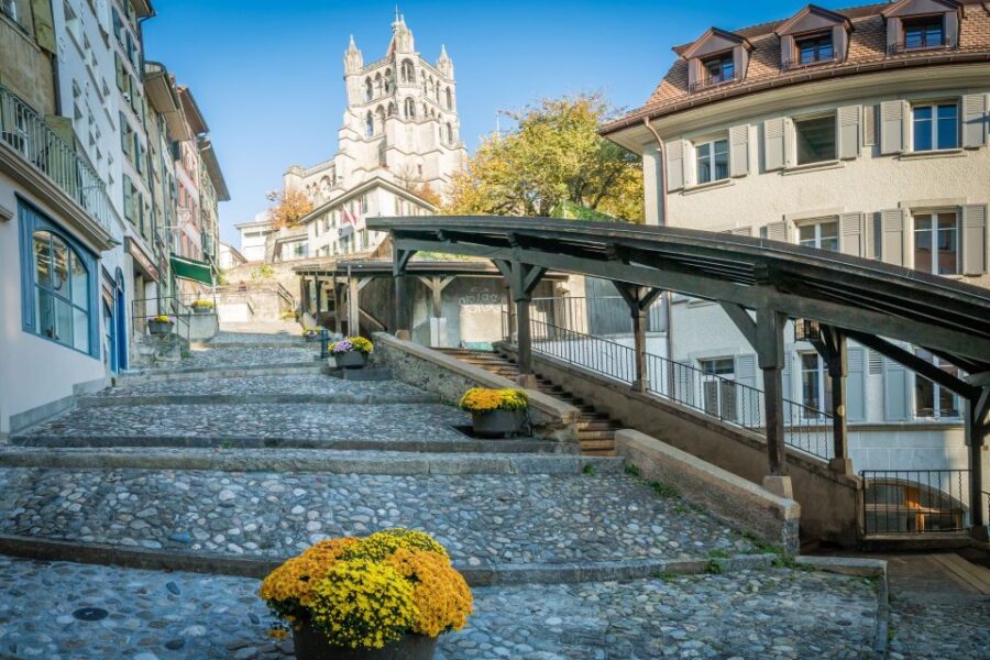 Lausanne: Private custom tour with a local guide - Starting from Lausanne: Hotel Pickup and First Impressions