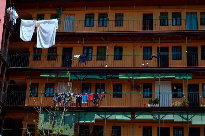 Lavapiés: The most multicultural neighbourhood of Madrid, Private Walking Tour - Visiting the Old Royal Tobacco Factory and Its Significance